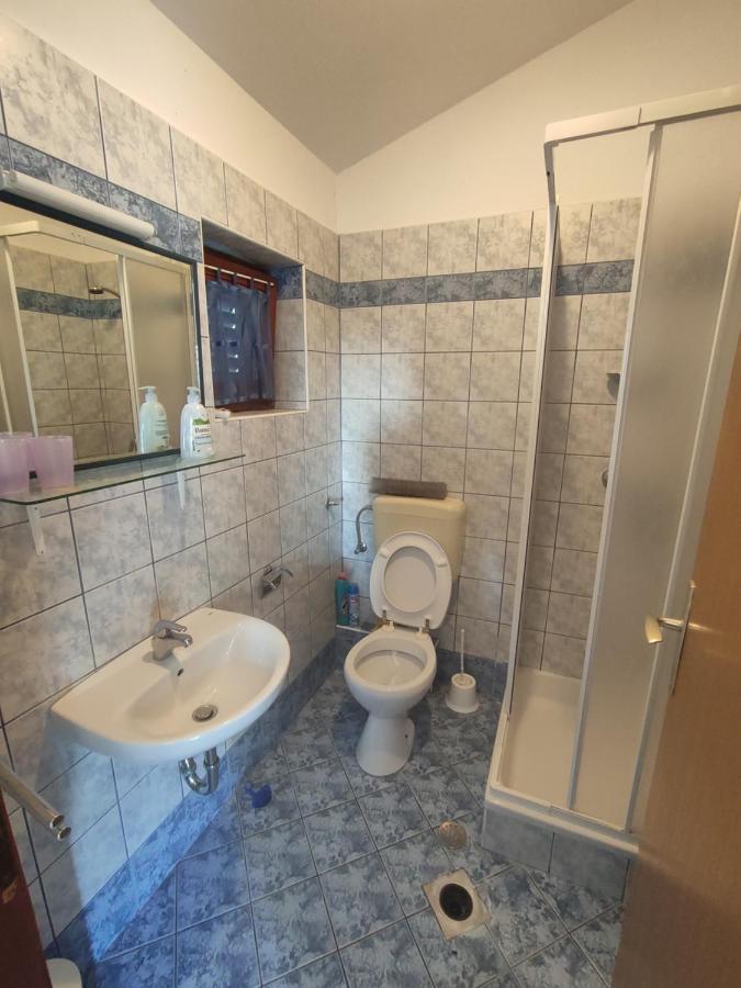 Pinezići Apartments Stivic מראה חיצוני תמונה